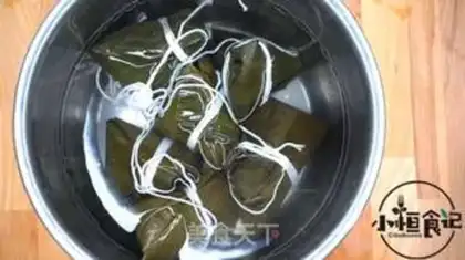 Make Homemade pepper oil step 1
