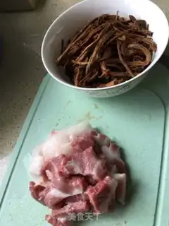 Make Five flowers with tea and mushroom eggs step 0