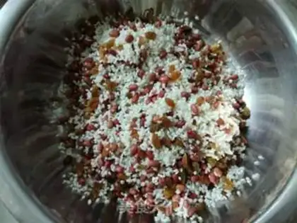 Make Red beans dry dates step 1