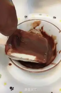 Make Chocolate pretzels step 3