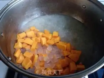 Make Pumpkin silver ears step 4