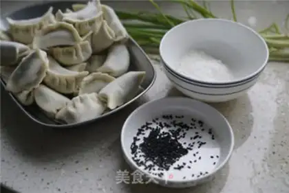 Make Frozen dumplings step 0