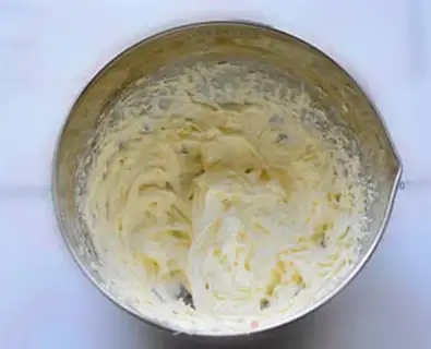 Make A pound cake of clot nuts step 2