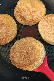 Make Pumpkin sesame rice cake step 10