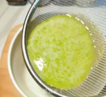 Make Peas eggs step 3