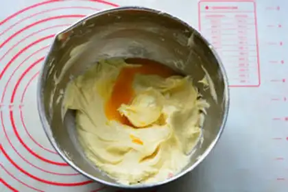 Make A pound cake of clot nuts step 10