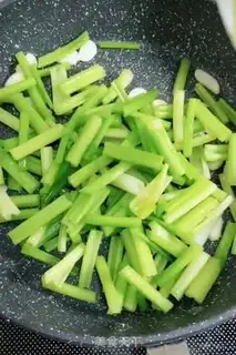 Make The Celery Lily step 4