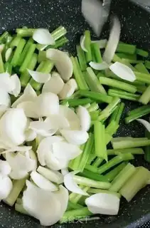 Make The Celery Lily step 5