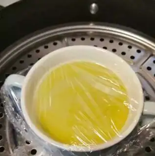 Make Peas eggs step 7