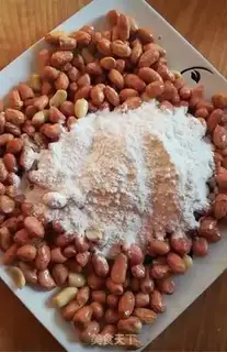 Make Sweet, sweet peanut rice step 1