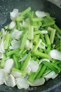 Make The Celery Lily step 7