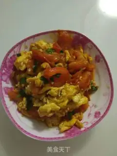 Make Tomato fried eggs step 6