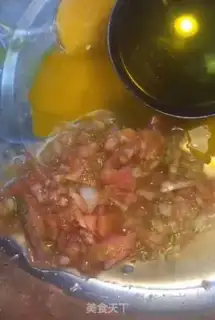 Make Tomato sesame step 1