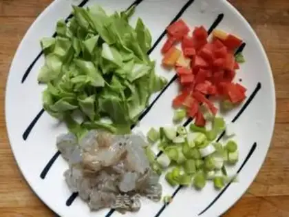 Make Shrimp rice step 1