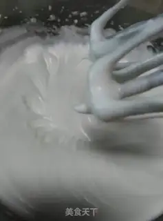 Make Birthday naked cake step 4