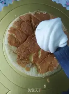 Make Birthday naked cake step 10