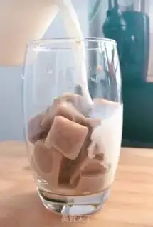 Make Milk coffee step 2