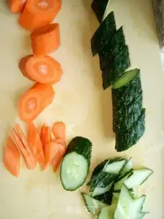 Make Three-coloured slices step 1