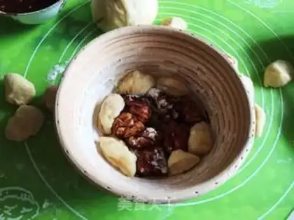 Make Chocolate squeeze step 17