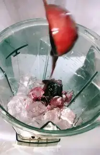 Make Strawberry blueberries step 2