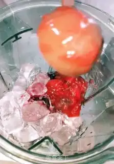 Make Strawberry blueberries step 3