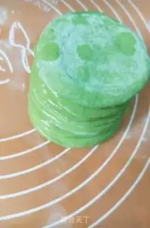 Make Vegetable singles step 4