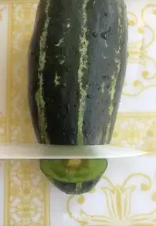 Make Sweet melon jelly step 0