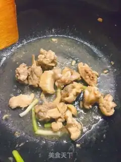 Make Chestnut fried chicken wings step 4