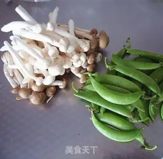 Make Pelican mushrooms, sweet beans step 0
