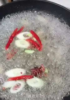 Make Fresh pork balls step 0