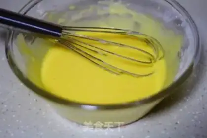 Make Handmade cream cake rolls step 7