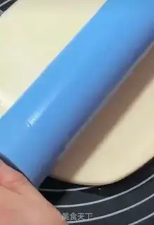 Make An egg box of celery step 2