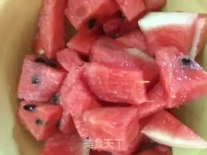 Make Watermelon juice step 1