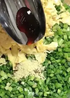 Make An egg box of celery step 5