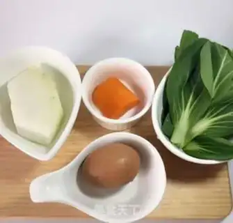 Make Vegetable egg soup step 0