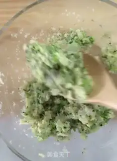 Make Shrimp ball noodle step 4