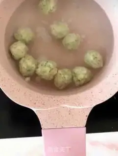 Make Shrimp ball noodle step 8