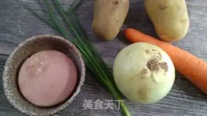 Make Onion potatoes step 0