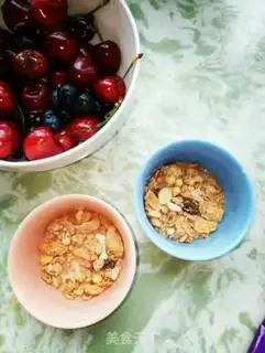 Make Fruit cereal yogurt step 1