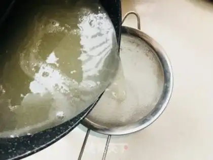 Make Katy cat lemon sponge step 2