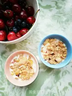 Make Fruit cereal yogurt step 3