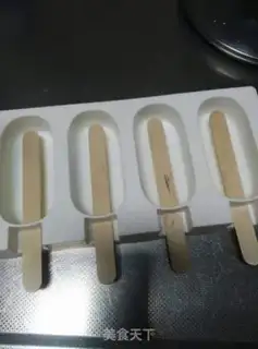 Make Red Bean Popsicle step 9