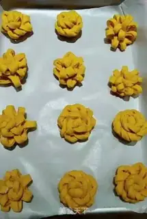 Make Pumpkin rolls step 8
