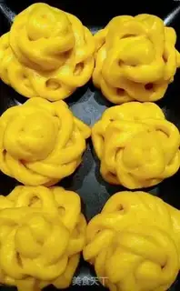 Make Pumpkin rolls step 9