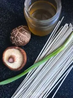 Make Onion noodles step 0