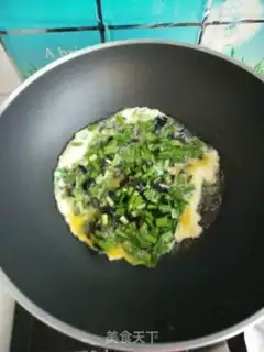Make Scrambled eggs step 4