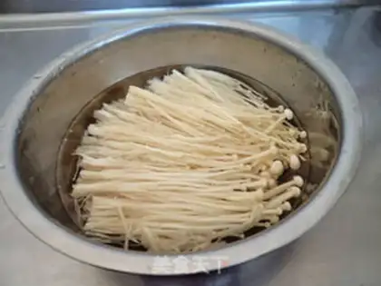 Make Cheese juice, golden mushrooms step 0