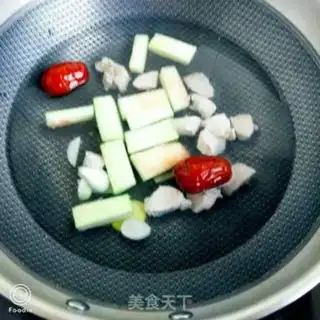 Make Watermelon skin and thin meat soup step 4