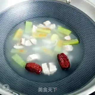 Make Watermelon skin and thin meat soup step 5
