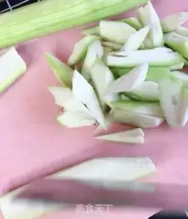 Make Smelt fried eggs step 1